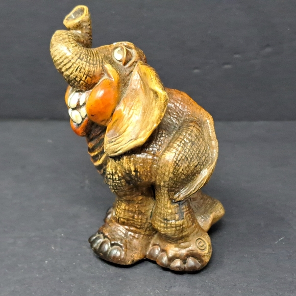 Disney Artist John Raya’s Beasties Of The Kingdom Harry Elephant Figurine - Picture 4 of 7